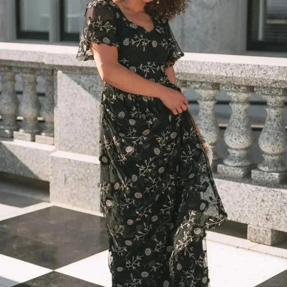 Ivy city ATHENA DRESS IN BLACK - Picture 6 of 7
